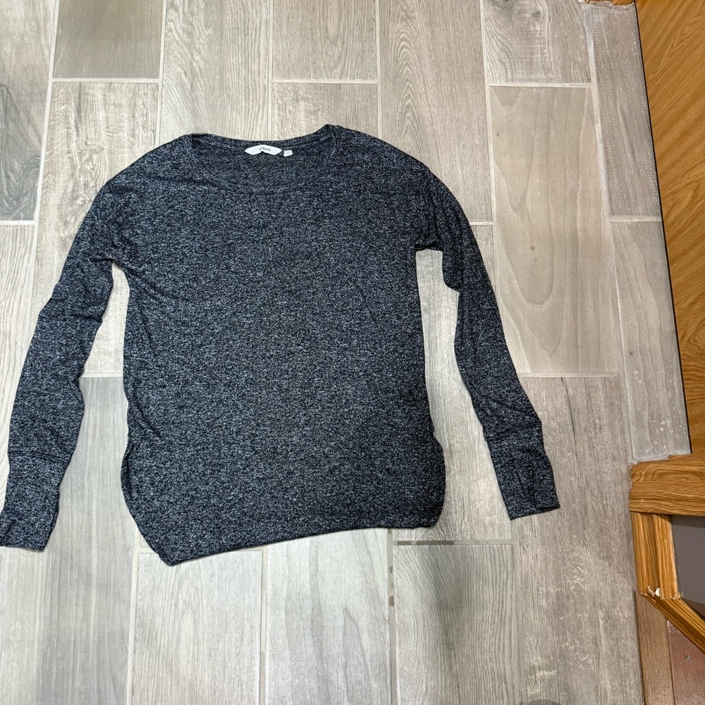 Athleta Women’s Small Black Heathered Long Sleeve Athletic Top Thumb Holes